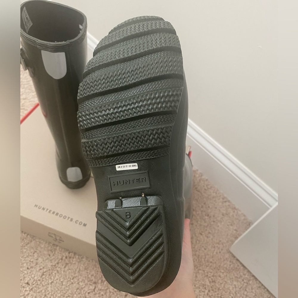 Hunter girls boots. - Picture 7 of 8